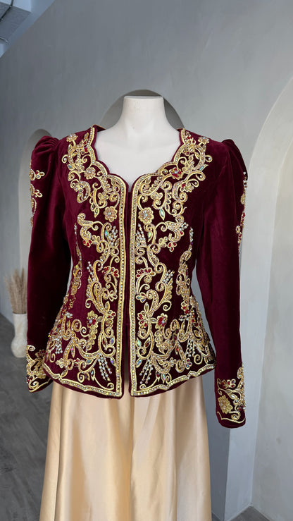 BURGUNDY KARAKOU