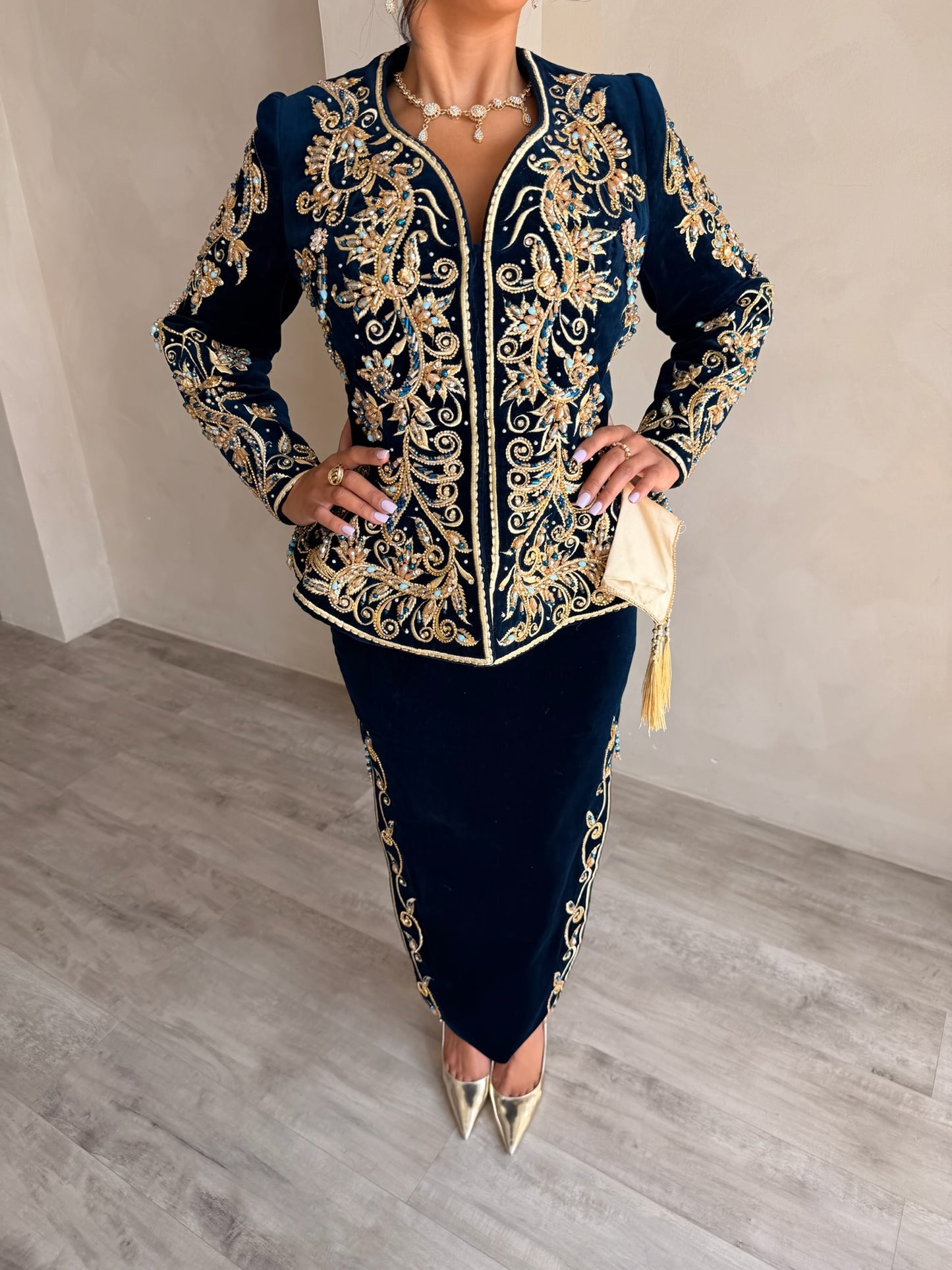 KARAKOU BLEU IMANE