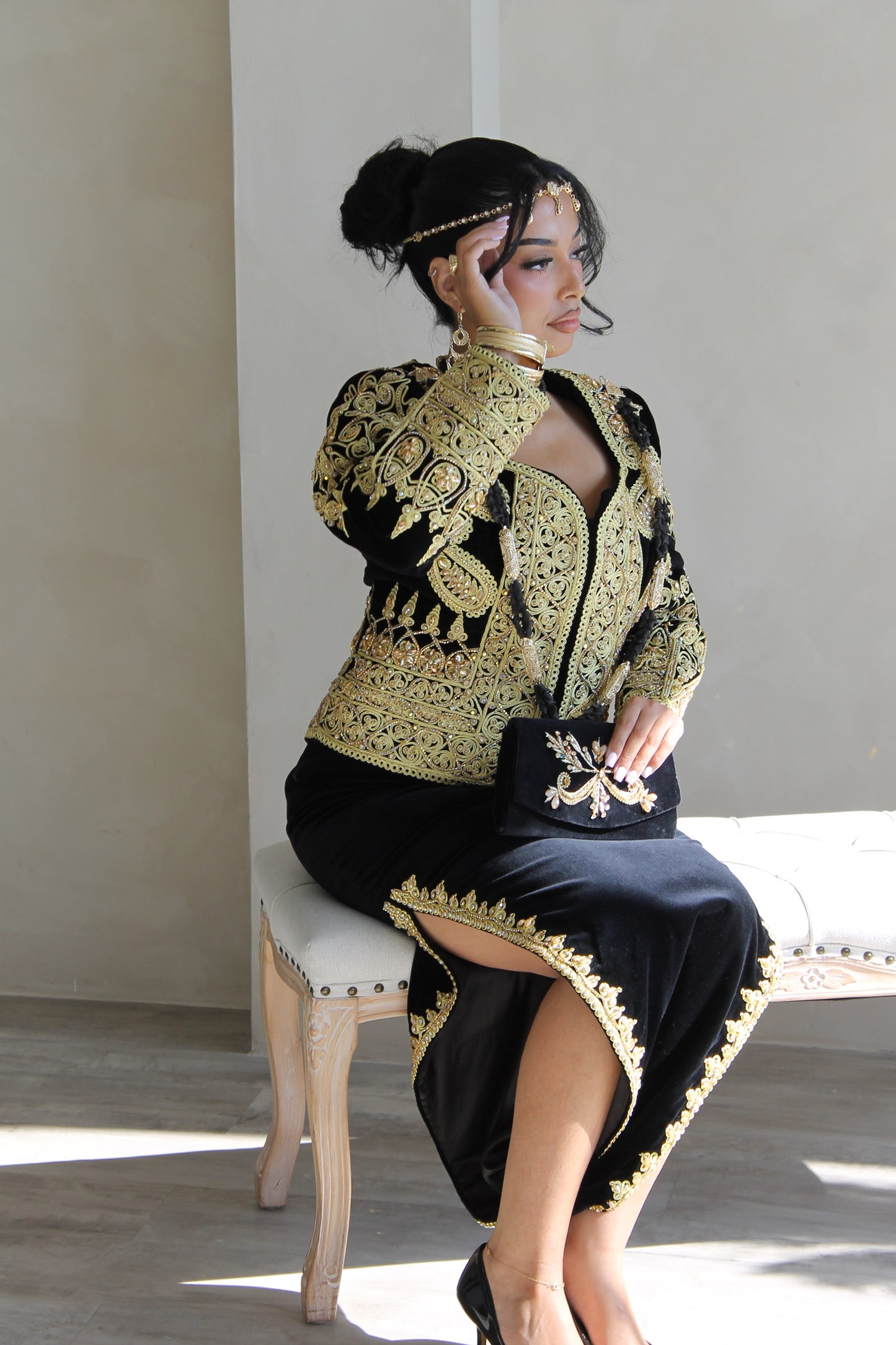 كاراكو أسود إيمان