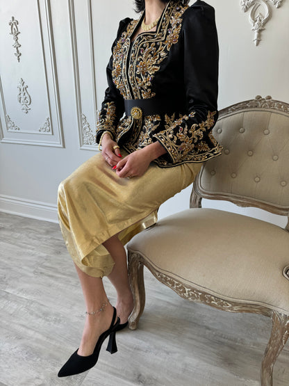 كاراكو أسود ساتان
