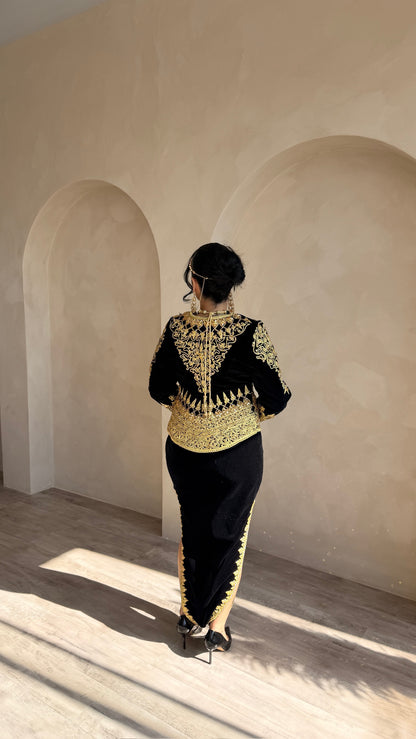 كاراكو أسود إيمان