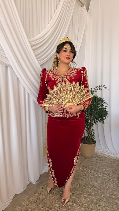 KARAKOU ROUGE AYA