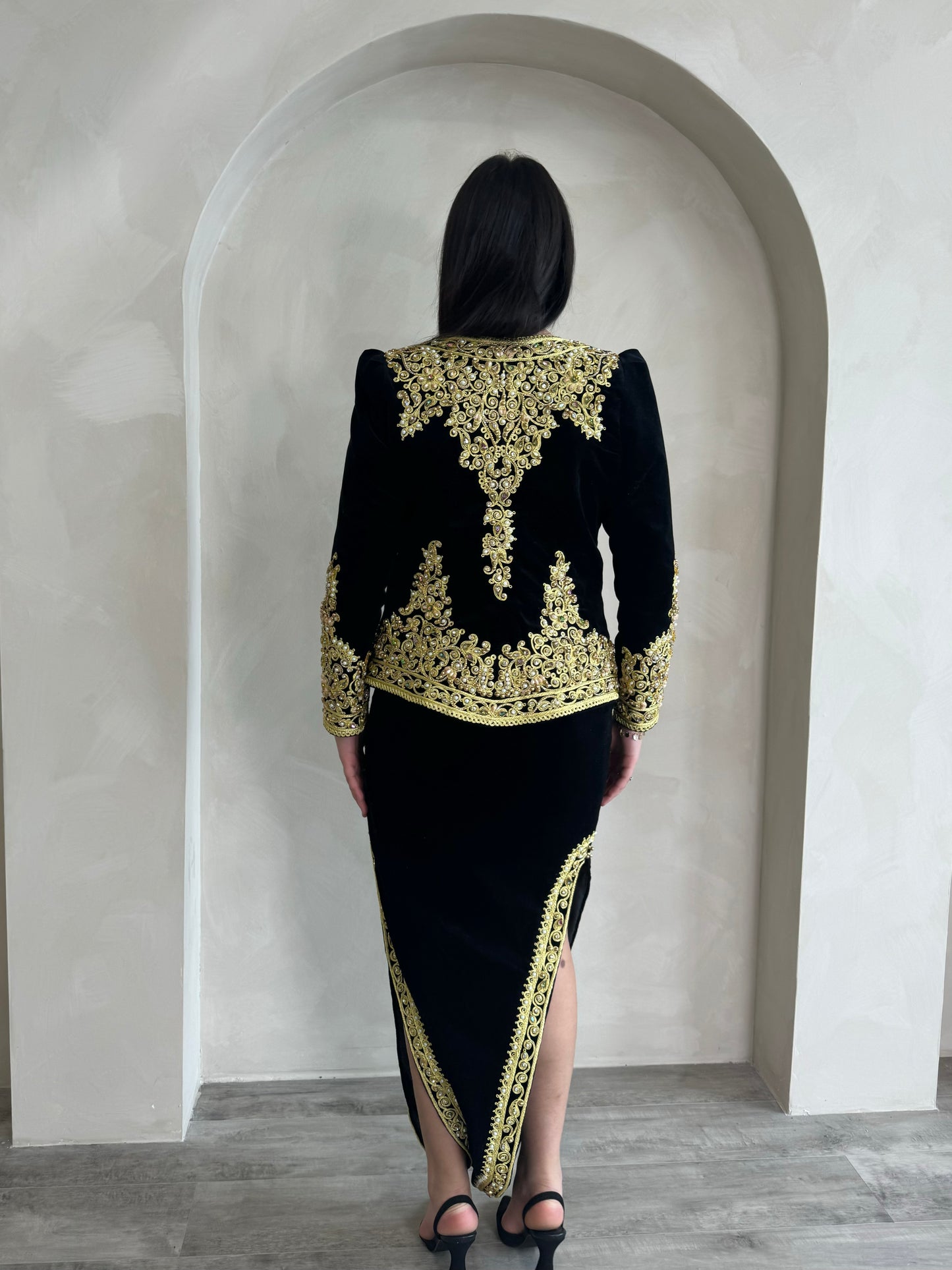 KARAKOU NOIR ROYAL